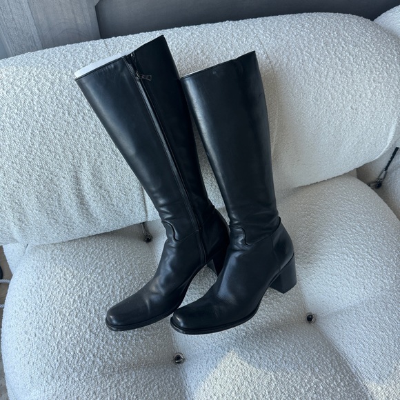 $1400 Prada LEATHER PLATFORM LEATHER KNEE HIGH BOOT BLACK 40.5 - Picture 2 of 5